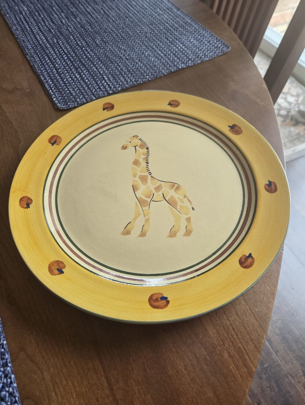 Souvenir Giraffe Plate From Zimbabwe